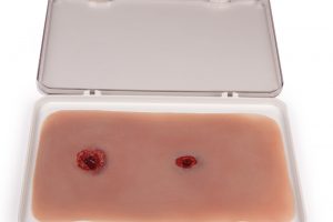 Schusswunde Arm mit Blutungsfunktion